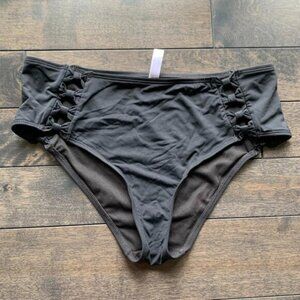 La Vie En Rose Bow Cutout Swim Bottoms - NEW